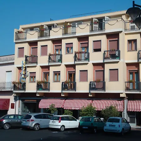 Отель Ristorante Mommo 3*