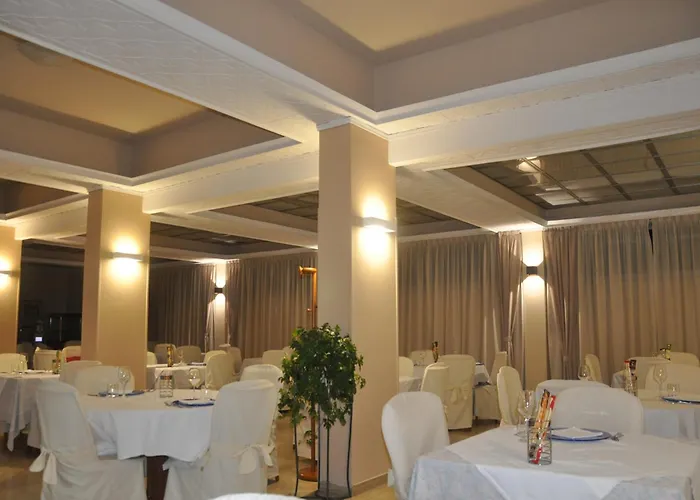 酒店 莫墨餐厅酒店 Polistena