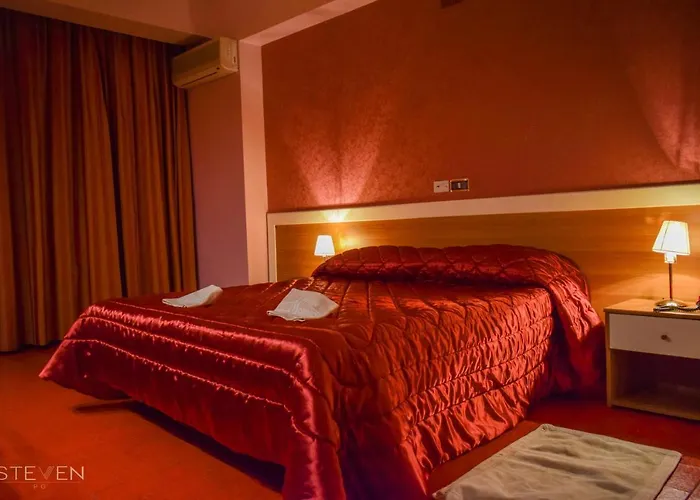 莫墨餐厅酒店 3*